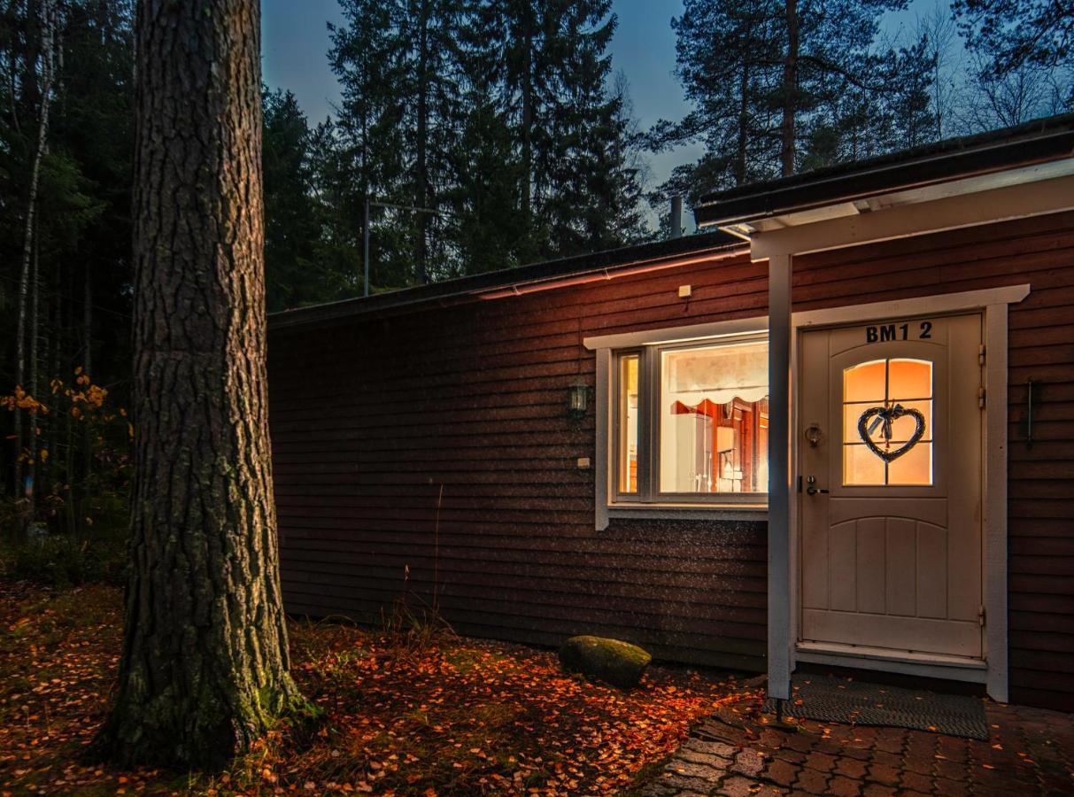 Villa Juhlamenot Oy Soderkulla  Exterior foto